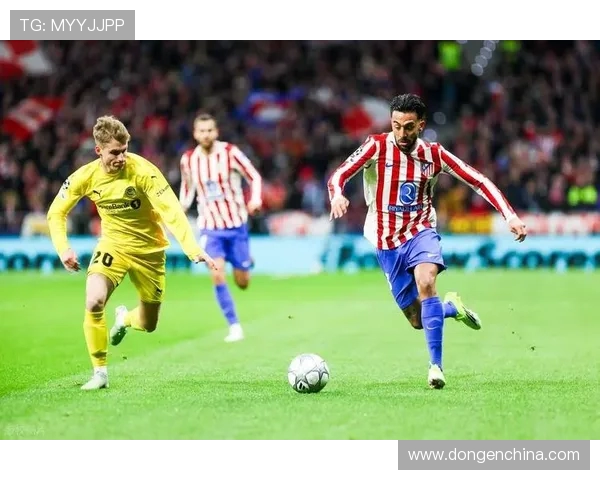 国米后卫博德闪耀斗志满满全力以赴遏制对手攻势展现最佳状态